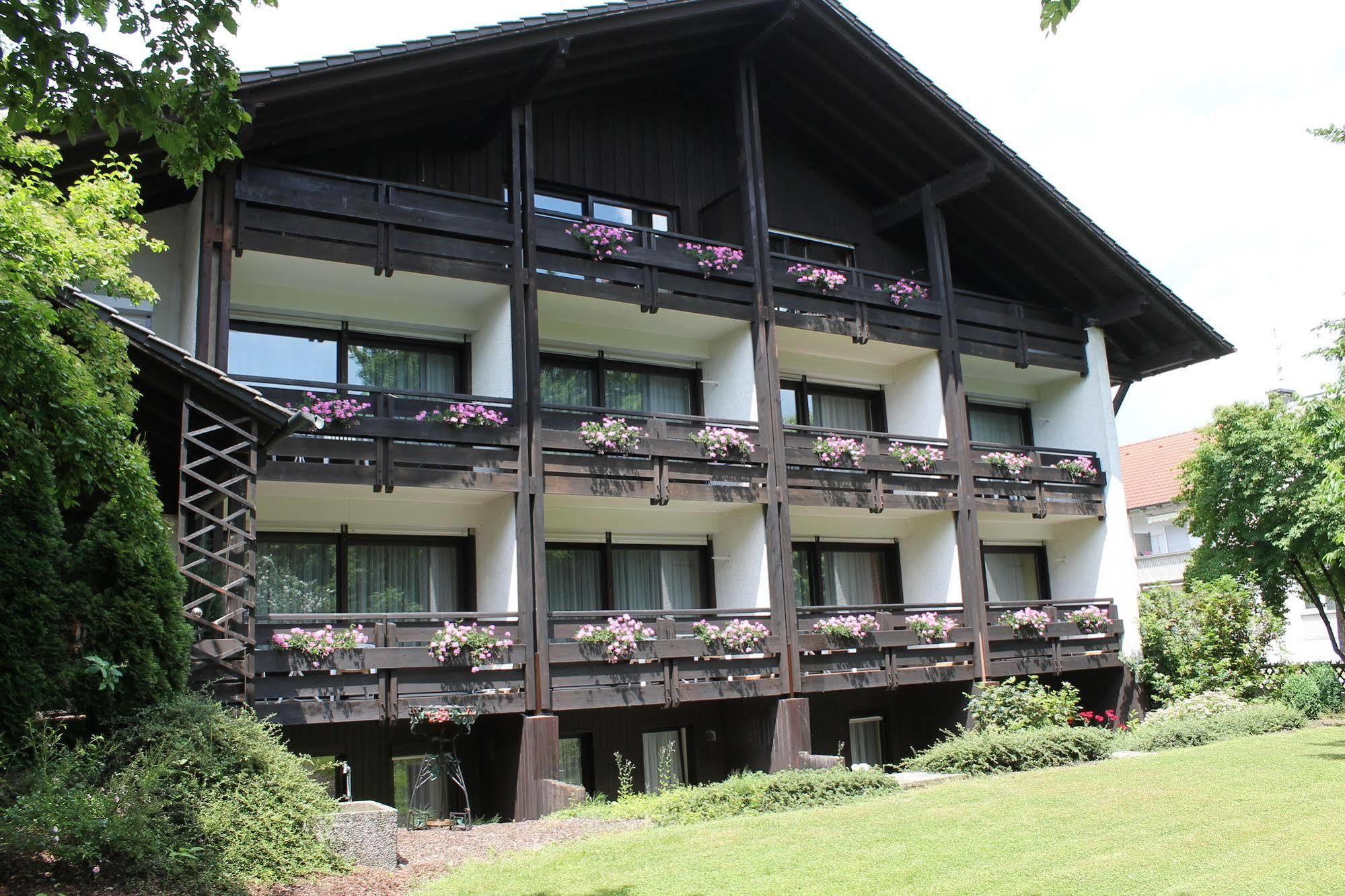 Hotel Garni Bellevue Бад-Фюссинг Экстерьер фото
